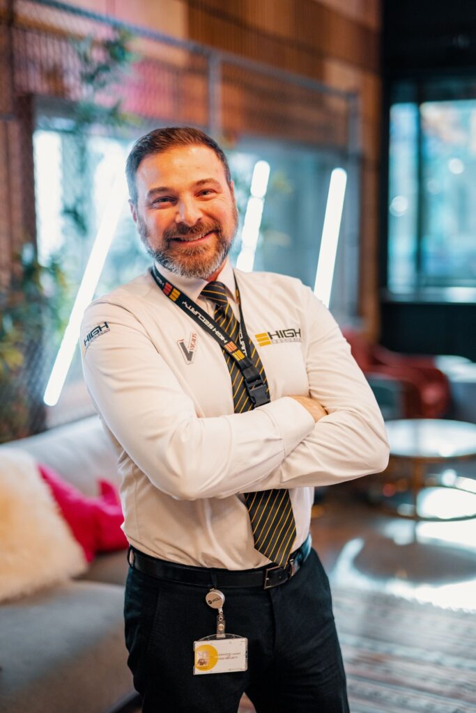 Agent de garde bureau 2-min