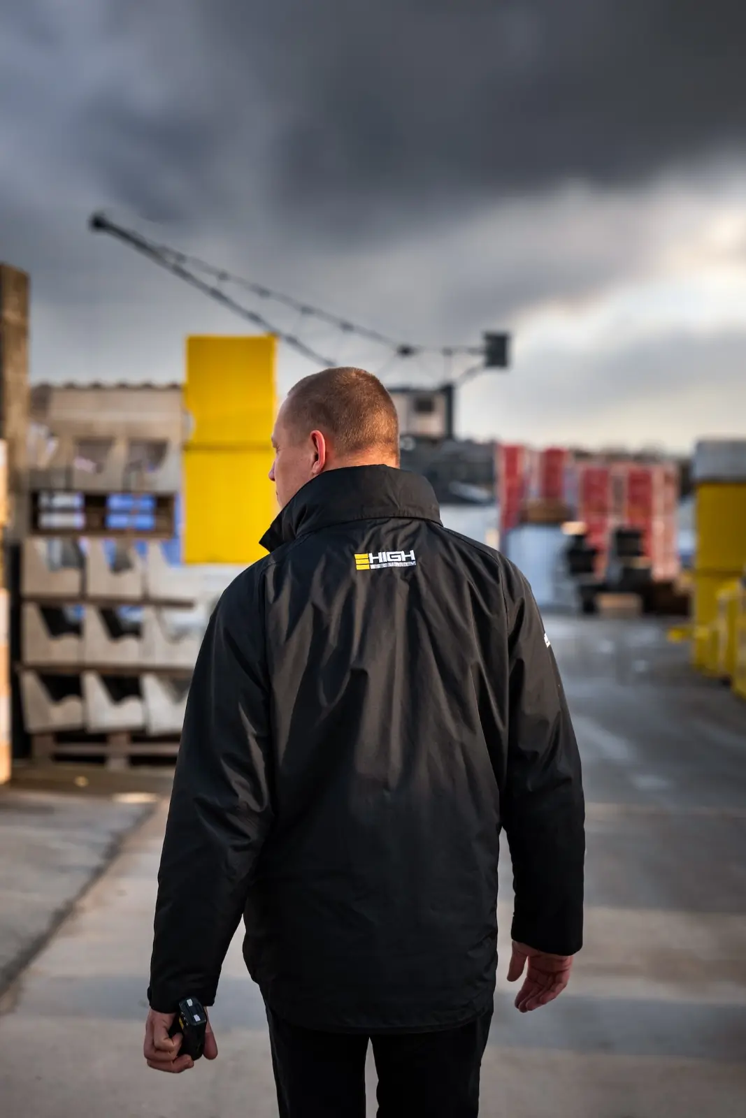 Agent de gardiennage High Security sur un site industriel